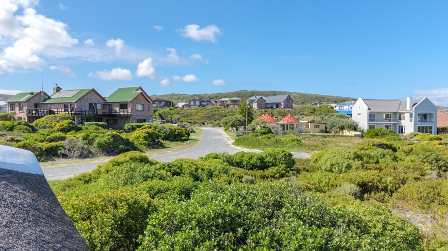 6 Bedroom Property for Sale in Suiderstrand Western Cape